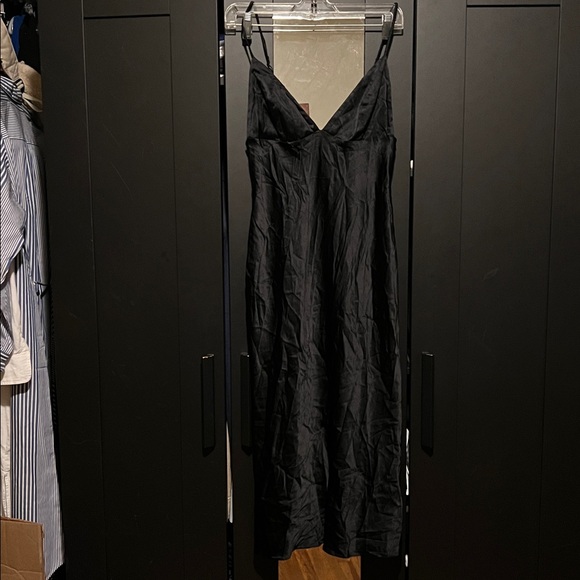 SKIMS Dresses & Skirts - SKIMS silk midi dress